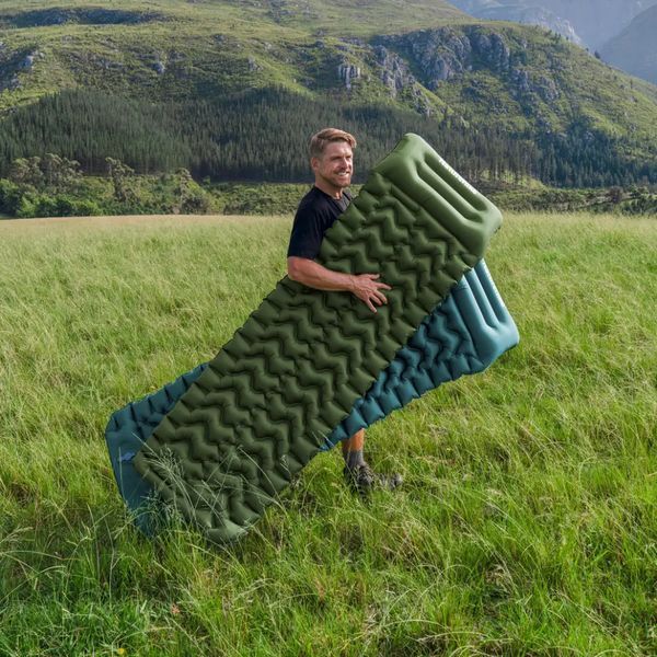 Надувний туристичний матрац Naturehike FC01 з вбудованим ножним насосом (Зелений) 7222061 фото