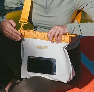 Походная водонепроницаемая сумка Naturehike CNK2300BS016 2.6л (Бело-желтый) 7035491 фото