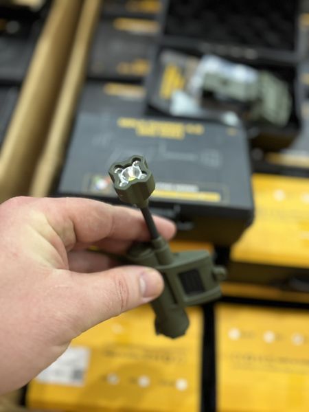 Тактический фонарь с креплением на шлем MPLS Charge 4.0 big size Оливковый 719256 фото